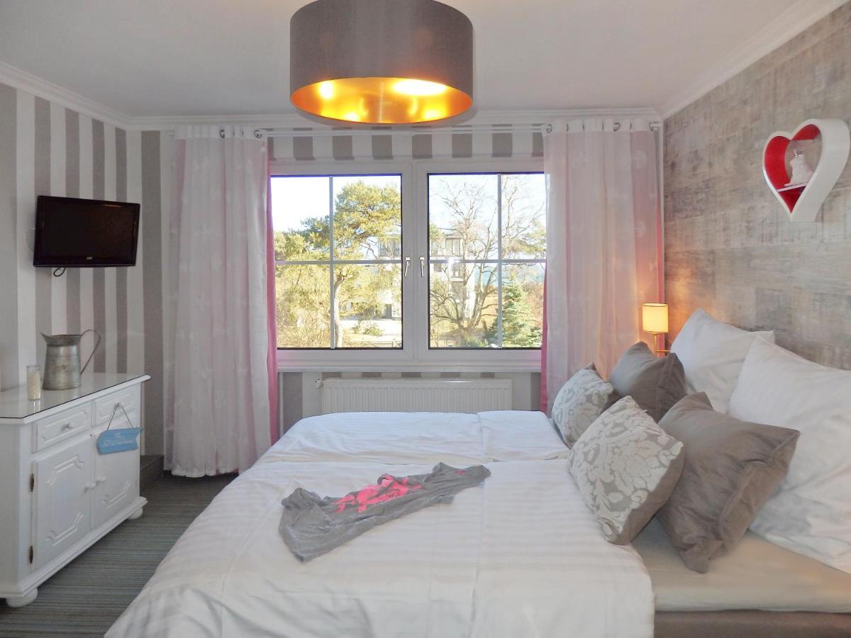 Strandhotel Villa Louisa&Appartementhäuser Villa Josephine und Villa Christine Juliusruh Exteriör bild